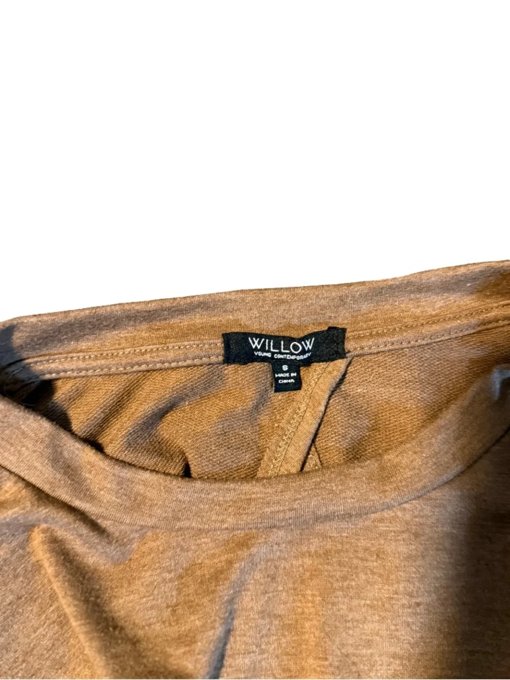 Willow Neutral Brown Cropped Sweatshirt Top with Shorts Size Small - Picture 4 of 4